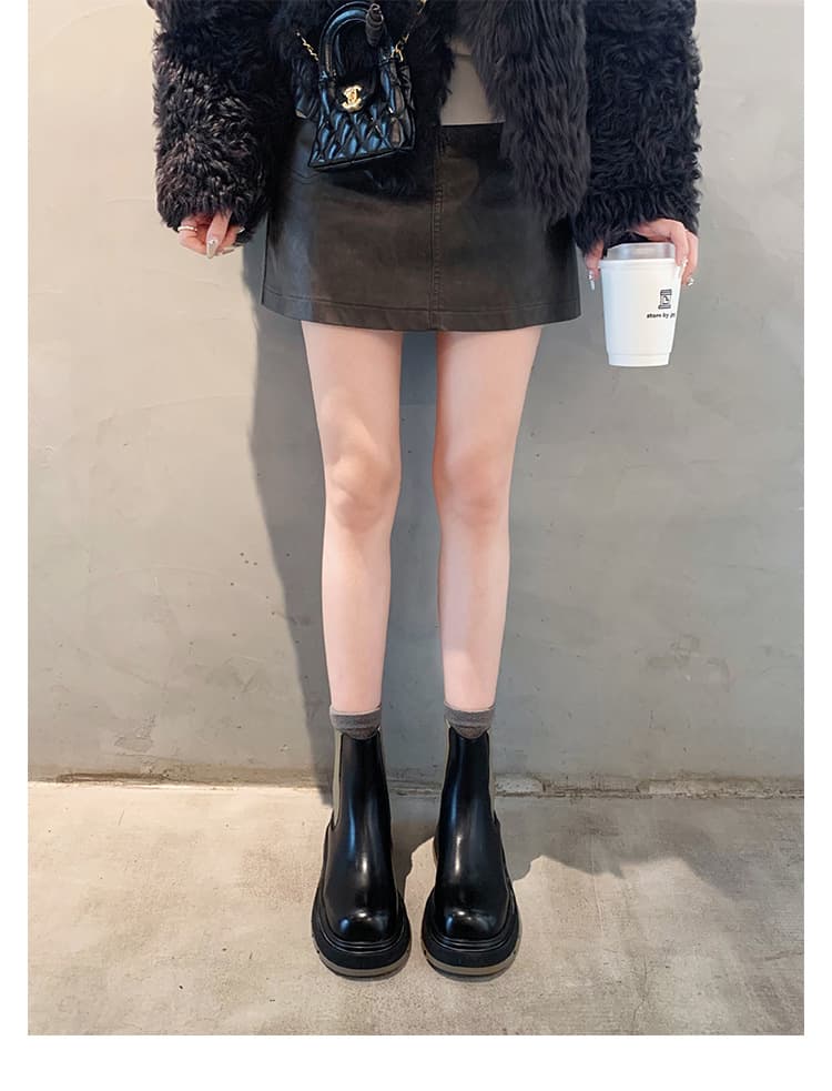 スタイリッシュ厚底サイドゴアショートブーツ