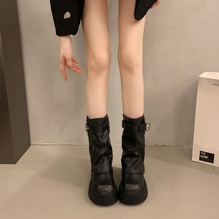  厚底ソール本革ベルト装飾ショートブーツ