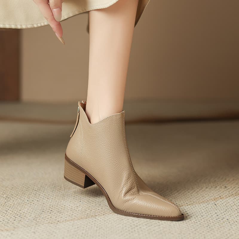 シンプル上質ショートブーツ