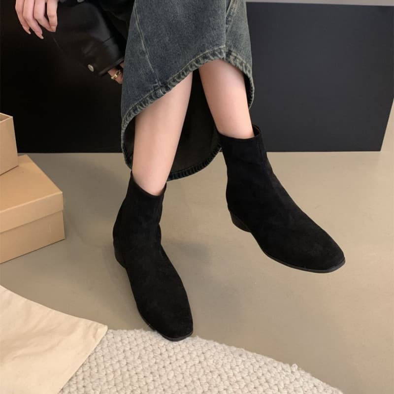シンプル スクエアショートブーツ