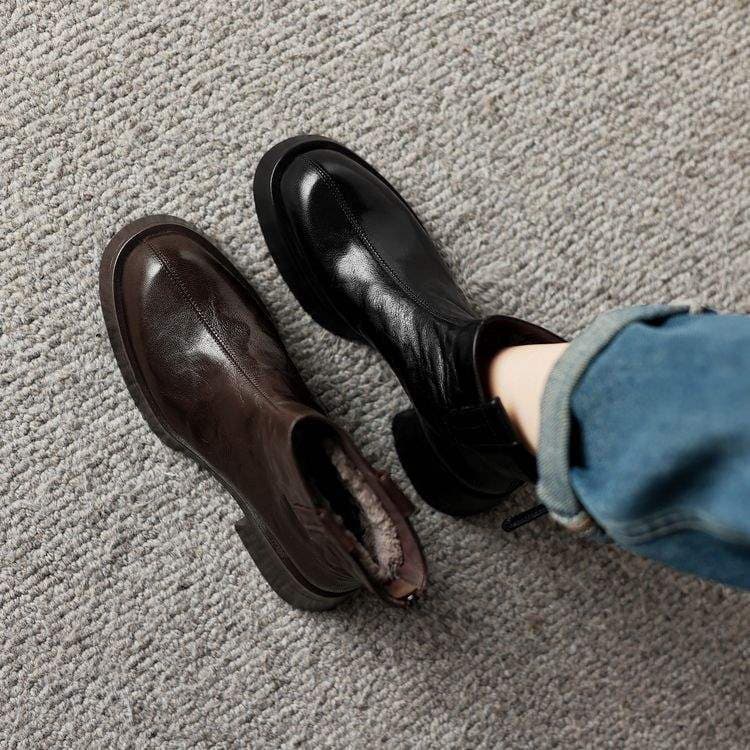 ぬくもり包む甲高ショートブーツ