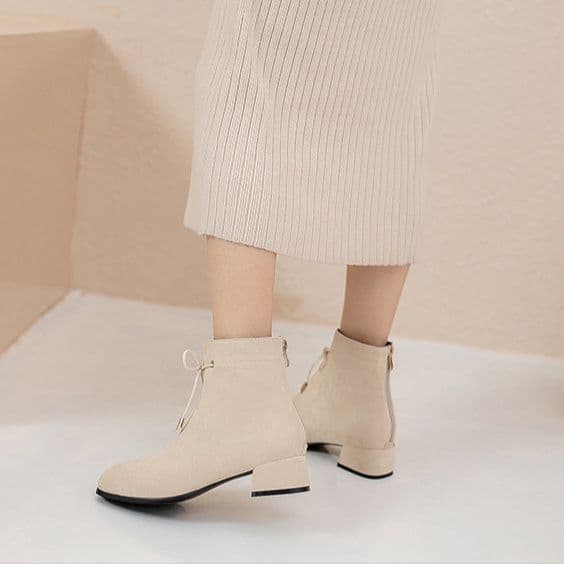 編み上げリボン付きレザーショートブーツ