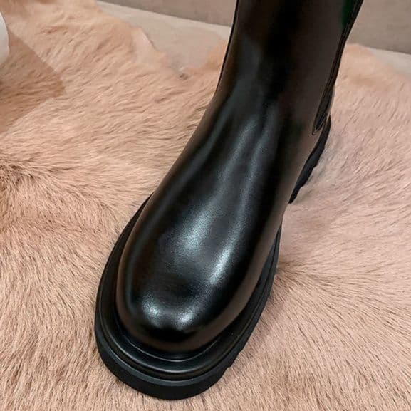 ボリューム厚底サイドゴア毛足付きレザーショートブーツ