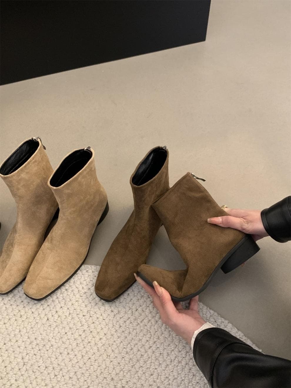シンプル スクエアショートブーツ