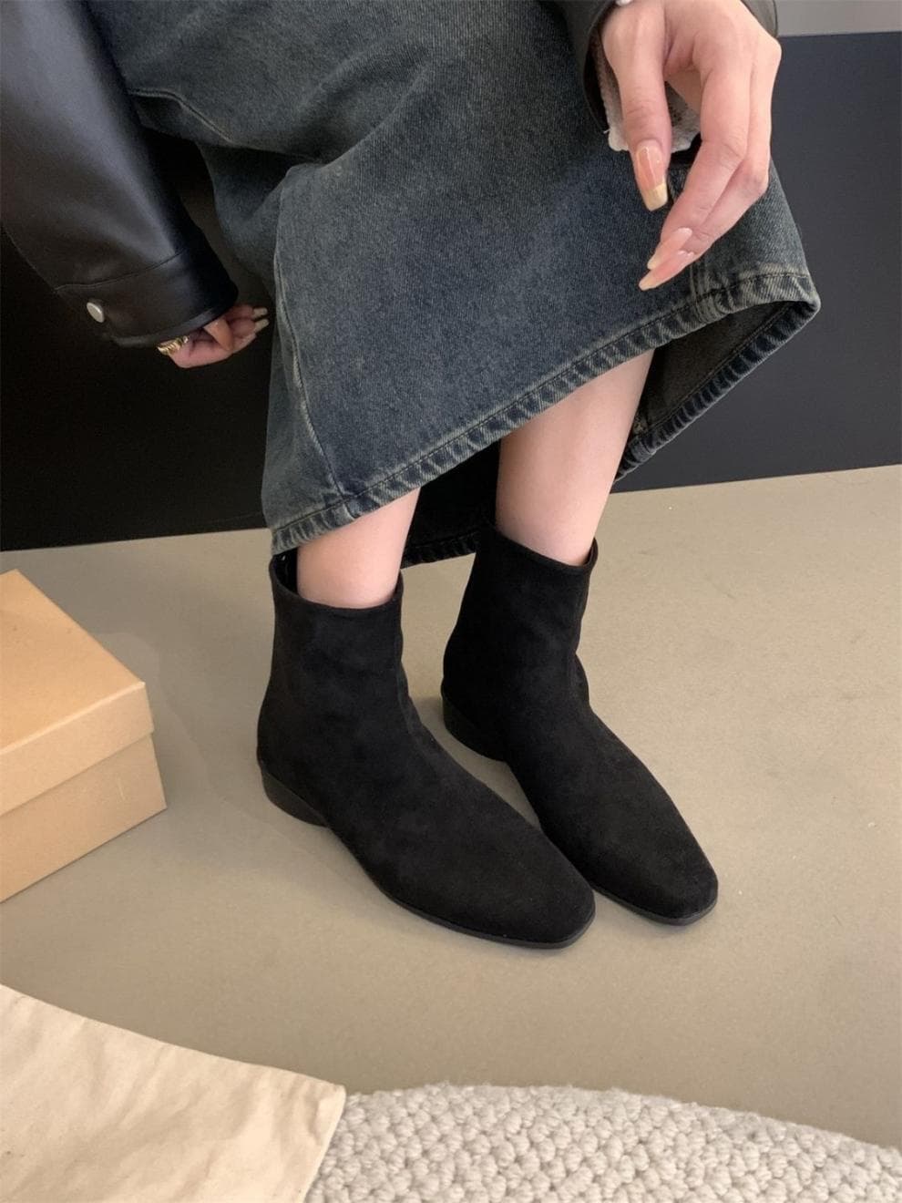 シンプル スクエアショートブーツ