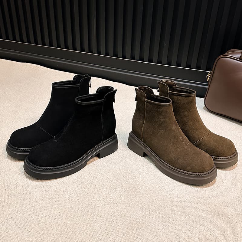 スエード調ショートブーツ